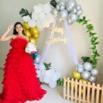Nitanshi Goel Instagram - Happy 15th Birthday to me♥️✨ . 👗 @the_adhya_designer Event managed by @asquaremedia786 Decor- @all_grand_events 🎂@mariyams_cakery . #15thbirthday #happybirthday #nitanshigoel Its My Birthday