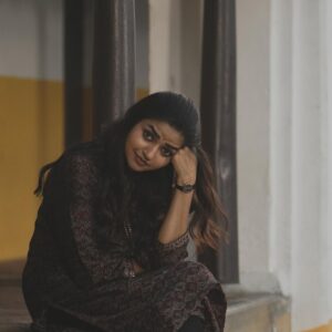 Nithya Ram Instagram - “Too blessed to be stressed “🙏🏽✨
.
.
.
.
.
.
📷: @mano_graphy_