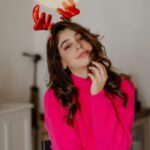Niti Taylor Instagram - In the world of cute and happy, I’m crafting my Christmas story, one festive smile at a time. 🎄✨ #christmascheer 📸 @rohitgaikwadfilms