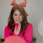 Niti Taylor Instagram - In the world of cute and happy, I’m crafting my Christmas story, one festive smile at a time. 🎄✨ #christmascheer 📸 @rohitgaikwadfilms