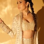Nushrratt Bharuccha Instagram - The Golden Hour is here!! ✨✨ It’s MM’s Diwali night!! Outfit @manishmalhotraworld HMU @vardannayak @cheemabaljit2 Styled by @nidhijeswani Earrings @uncut_byaditiamin Ring @shoppaksha 📸 @miteshsphotography