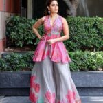 Nushrratt Bharuccha Instagram - Location Change, day change.. Easy Breezy Tuesday now.. 💁🏻‍♀️ Outfit: @rajiramniq @vandafashionagency Jewellery: @karnikajewelshyd @spiffypublicrelations Style by : @samidha.wangnoo Style team : @ritika.kishnani @yashtikaasharmaa Make up : @vardannayak Hair by : @ashwini_hairstylist 📸 : @lakshaysachdevaphotography