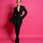 Nushrratt Bharuccha Instagram - 🖤 Outfit & shoes : @maisonvalentino 🕶️ : @dgtopticians @maisonvalentino Styled by : @samidha.wangnoo Glam team : @divyashetty_ @cheemabaljit2 📸 : @miteshsphotography