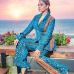 Nushrratt Bharuccha Instagram - Forever chasing Sunsets 🌅 Outfit: @nikitamhaisalkar Jewellery: @echoaccessories_ Styled by : @samidha.wangnoo Style team : @gaurii77 @mayzaideh_khalid Glam team : @yaronmess