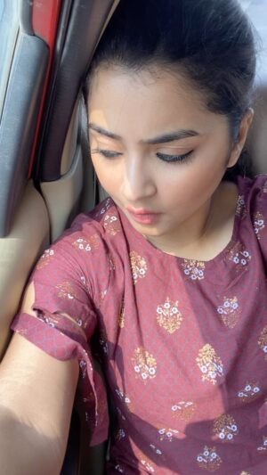 Oindrila Saha Instagram - Amnie🤷🏻‍♀️