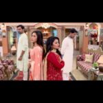 Oindrila Saha Instagram - মায়ের সম্মান রক্ষায় বাবার বিপক্ষে আরু! দেখুন #TumiiJeAmarMaa -তে #RokkhaKoboj 20 অক্টোবর শুক্রবার রাত 9:00 PM -এ #ColorsBangla -য় I @sumandey321 @priya_mondal_official @oindrilasaha21