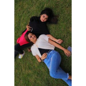 Oindrila Saha Instagram - Birthday bole noy😏😜😝....amnie🌸🌸🌻🌻💐💐💐🌹🌹🌹