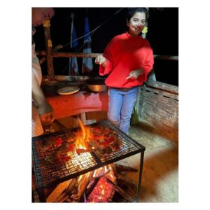 Oindrila Saha Instagram - Day 2.....
.
.
.
.
.
#travel#mountains#mountainslover#family #tour#sikkim#bonfire #dance