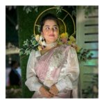 Oindrila Saha Instagram - Haan tum bilkul waisi ho 💗 Jaisa maine socha tha💝