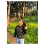 Oindrila Saha Instagram - Sochu Main Tham Jaaye Pal Yeh Paas Mere Jab Ho Tum ……⛰️⛰️☀️☀️🌄❤️❤️