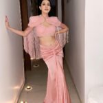 Palak Purswani Instagram - Shaam gulaabi 💓 Outfit @vridhisomaani Styled by @stylebyniti • • • • • #diwali2023 #ethnicwear #indianwear #palakpurswani