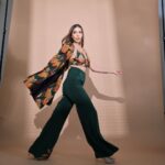 Palak Purswani Instagram - I’d wife me up too ;) Shot by @deepak_das_photography Outfit @ahiclothing Styled by @anamikajain__ Makeup @meenalvidhani Hair @makeupbyriddhikothari Location @backstage_mumbai Jewellery @zariinjewelry