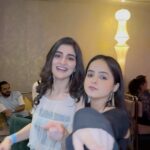 Palak Sindhwani Instagram - What a Fun filled Night with my homies!!❤️✨💃 Wearing - @tomberamoureuxin X @zaamo.official . . #postoftheday #tbt #friends #fun #instamood #ootd #party #instagood #love #palaksindhwani