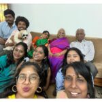 Parvathy Saran Instagram - Namma Atti 🖤 Friends that become family.. new house..new beginnings.. sooo happy to have these people in my life.. Nibbas of #MCC #Valsa #MKU & some sooper cool media friends 🥂 good vibes only & what an amazing day 🧿 memories !!! #housewarming Chennai, India