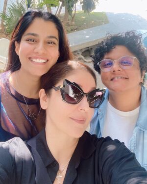 Pooja Bhatt Instagram - Not in the right order.. but then again, there is no concept of order in the presence of these two! 🖤♥️ 
#nhosaigon #good-times #bad-women @shreyadhan13 @marijkedesouza