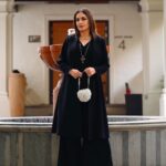 Pooja Bhatt Instagram - “Show me a sane man and I will cure him for you” Carl Jung #Sanaathefilm #Sanaadiaries #iamsanaa #iffi54goa #grandhyattgoa #poojabhatt #blackfashion