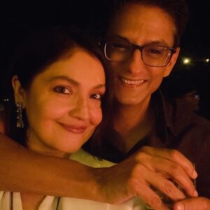 Pooja Bhatt Instagram - Fair to say,he started it- preferring to work outside the studio & making you literally leap out of your comfort zone. Razor sharp,wicked & with skill sets to match,Sumeet Chopra brought edge,raciness & irreverence to both photography & life! 
Special mention- those incredible Copacabana & Ghetto nights! ♥️ 
Happy Birthday my friend! See you tonight! 
#SumeetChopra #theoriginal #inmorewaysthanone #sumeetchopraphotography #roaring90s