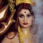 Poonam Mishra Instagram - May the divine blessing of the goddess of power, Maa Durga, be with you forever..🙏🏻 Happy Dussehra to all …. #durgamaalook#pujo2k23#dusshera2k23#makeupartist#makeupartistbhubaneswar#makeupbyubonita Bhubaneswar, India
