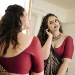 Prachi Tehlan Instagram - Saree love ❤️❤️ Styling @styyledbyjoe saree @byhand.in Jewellery @titli.flutteringwings Makeup and hair @makeup_by_shibinantony Shot by @akin_paduva_Phoyography