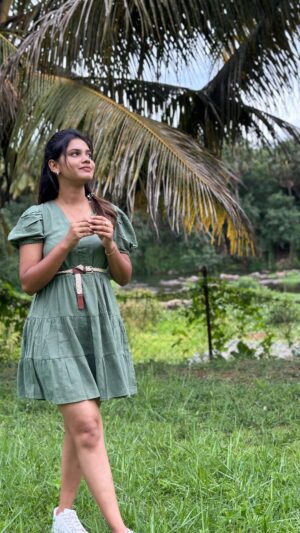Pranika Dhakshu Instagram - Ennakagave vanthai 🙈❤️

#pranika #zara #adiyekolluthey #fav #love