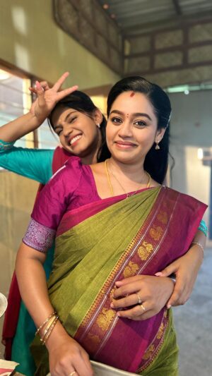 Pranika Dhakshu Instagram - Kalapakkaara 🔥
.
.

The #kokswag🔥 
.
.
Kurti: @shansika1 
.
.
.
@dqsalmaan  @aishu__  @ritika_offl @shreyaghoshal 
#trending #reels #instagram #zara #pranikadhakshu #dq #rithikasingh #dance #gayathiriyuvaraj #aishu #malayalam #kerala