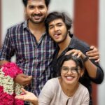 Pranika Dhakshu Instagram - Annan ✨ Nanban "Sogangal namakum nenjodu irukum sirikkaadha naal illayae" moment as always..!!! Pasam Veika Nesam VeikaThozhan Undu Vaazha Veika Avanai Thavira Uravukaaran Yaarum Ingillae!!!! ✨ @sanjay_raja03 Anbu Enum Koondilae Aadi Paadum Poonguyil Aasai Dheepam Yettruthae Annan Unnai Pottruthae..!!! ✨ @sudharsanam777 Innoru Jeevan Intha gang la miss agiduchu …!!! Avarukkum oru songaa dedicate pannu da vendiyathu than ….!!!! Thoongathey Thambi Thoongathey..😃😂 @balasubramaniyanrajendran Kovapadatheenga …just for fun !!!! வா வா என் தேவதையே பொன் வாய் பேசும் தாரகையே..!!! வான் மிதக்கும்..கண்களுக்கு மயிலிறகால்..மை இடவா மார்புதைக்கும் கால்களுக்கு மணி கொலுசு..நான் இடவா...!! Ungalai Napakappaduthum oru paadal … oru kuzhanthaiya eppadi parthuppengalo Appadiya than Enna yum @ival_miruthula - vaiyum parthupeenga !! FOREVER!!! Intha gang oodaa thalaviii naan than.. inimey neenga 3 perum Ennai captain !! captain !! than koopidanum..!!! 😜😃 My Gang Quotes..!!!! ⬇️ “ Enendrum Paadum paasa paravaigal naangal..!!! “✨🕊️ . . #pranikadhakshu #zara #friendship #friends #gang #truerelationship