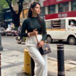 Pranika Dhakshu Instagram - Pora pokula ❤️📸 Outfit @myzudio #pranikadhakshu #zara #streetphotography #tnagar #chennai #style T.Nagar
