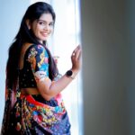 Pranika Dhakshu Instagram - காலங்கள் மாறலாம்... ஆனால் மனதில் தோன்றும் எண்ணங்கள் மாறுவதில்லை...:) . . Costume : @spans.studio Pc: @smilecreators_photography . . #pranikadhakshu #coimbatore #blacklover #spbsir #hissongs #nillavevaa #oldisgold Coimbatore, Tamil Nadu