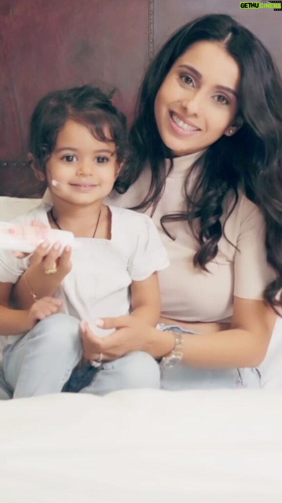 Pranitaa Pandit Instagram - #AD | I have been using the Johnson’s baby cottontouch range for a while now for @anysshapanditt , and I just love the experience! It is especially designed for newborn’s sensitive skin and has truly provided a lot of comfort and care to my little one. Made with natural cotton, it is ultra-light and perfectly pH balanced to my little one’s delicate skin and leaves it feeling very soft. Give your precious baby the love they deserve with this incredible range that embraces their delicate skin, leaving them feeling pampered. Mommies, go get yours today! 😊 #Softesttouch