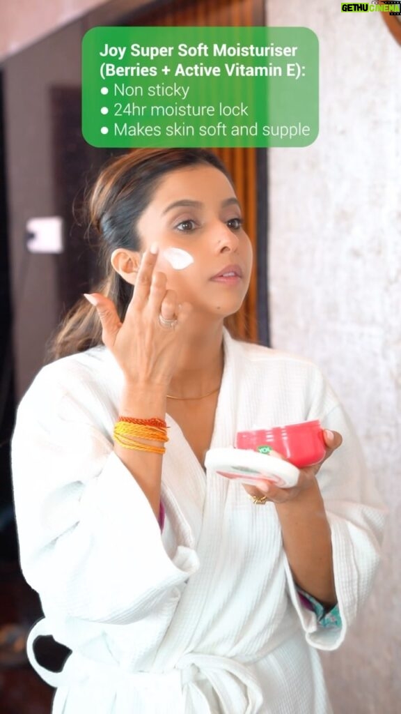 Pranitaa Pandit Instagram - Experience radiant skin with Joy: where beauty meets bliss. Dive into a transformative skincare featuring premium ingredients for a glow that lasts. Discover the secret to joyful skin - your journey to luminosity awaits!” @joy_beautifulbynature #JoyBeautifulByNature #SkinCare #JoyCare #CrueltyFree #NatureInspiredJoy #SkinCareRoutine #NaturalSkincare #GlowWithJoy #collaboration #ad