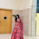 Pranjal Dahiya Instagram - ❤️ . . #pranjaldahiya #gulabiqueen