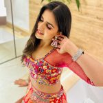 Pranjal Dahiya Instagram - not all LOSSES are a LOSS 💫 . . #pranjaldahiya #gulabiqueen