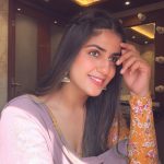 Pranjal Dahiya Instagram - Je Yaar Ni Banauna Mainu Jhanjar Bana Lai Pair Di ✨