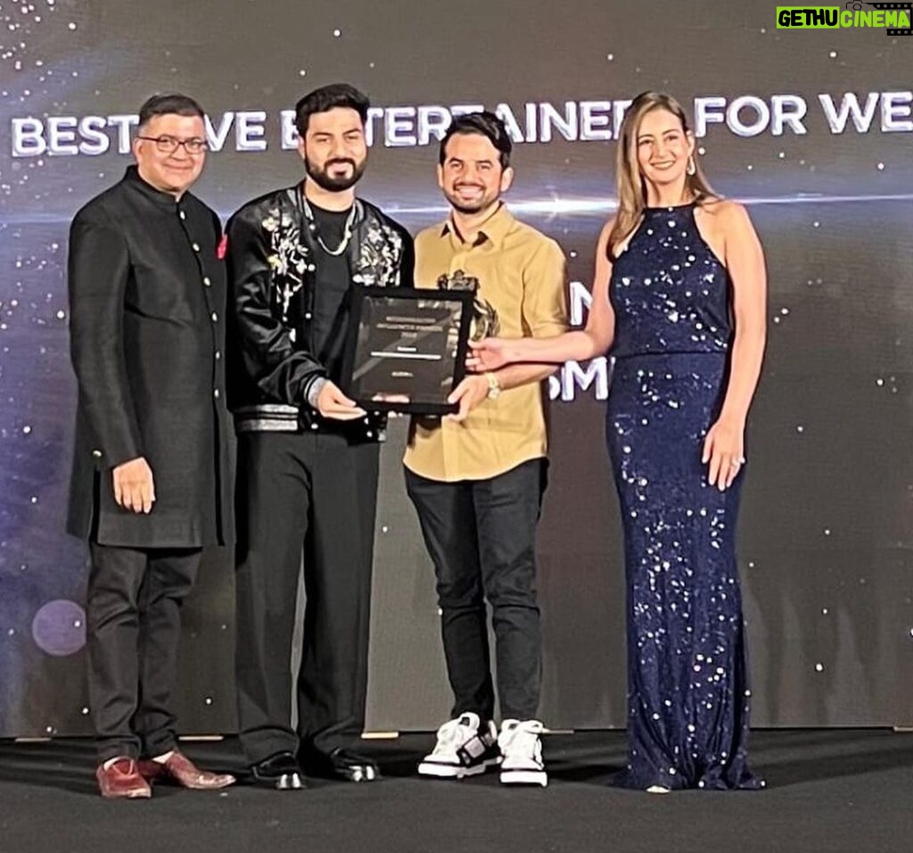 Preeti Jhangiani Instagram - Congratulations @parthipthyagarajan on yet another glamorous edition of the #weddingsutrainfluencerawards ! Beautifully excecuted event as usual ! Congratulations to all the winners !
