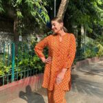 Preeti Jhangiani Instagram - Don’t wait for the right time … Create it. Thank you @tara_c_tara for this orange number! Styled by @yourstylistforever Pr: @maverick.communication01 Earrings : @swaravofficial