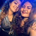 Priya Jerson Instagram - After long tym Ma celebrity girl ❤️🫂😘 @priya.jerson Oru maattavum illa bla bla bla bla bla 😅😌 Coimbatore, Tamil Nadu