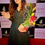 Priya Jerson Instagram - Thank you so much @iconicentertainers_official for recognising and awarding me The inspiring iconic voice award 🥹❤️🙏🏽 Overwhelmed and blessed😇 #supersinger #supersinger9 #vijaytelevision #vijaytv #priyajerson #supersingerpriyajersion #priyajersonsupersinger9 ChennaiCitiCentre