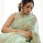 Priyanka Mohan Instagram - देसी girlll 🧚🏻‍♀️ Wearing @toraniofficial Styled by @shruthimanjari Jewellery @avrswarnamahaljewellers Photos @kiransaphotography M&H @kalwon_beauty @chinnahairstylist