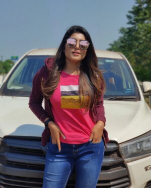 Priyanka Panigrahi Instagram - #travellingmood🔛✌️