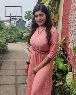 Priyanka Panigrahi Instagram - #gdmrngworld😘😘😍💕💕🙈❤️