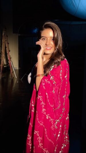 Priyanshi Yadav Instagram - रफ़्ता-रफ़्ता❤️💫

#reels #reelsinstagram
