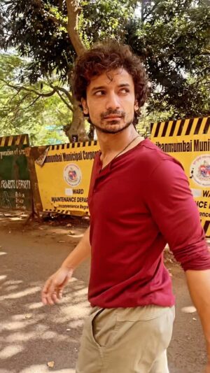 Priyanshu Painyuli Instagram - It’s been a long time, Looking for a way back to my hometown ‘Shehar Lakhot. Do you know where it is ?? 

#amazonprime #sheharlakhot #sheharlakhotonprime