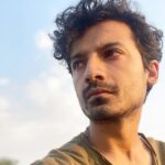 Priyanshu Painyuli Instagram - Dev se abhi tak mile ya nahi ?? #sheharlakhotonprime Jaao Jaake Dekh lo. Mil lo 😊 #amazonprime #webshow