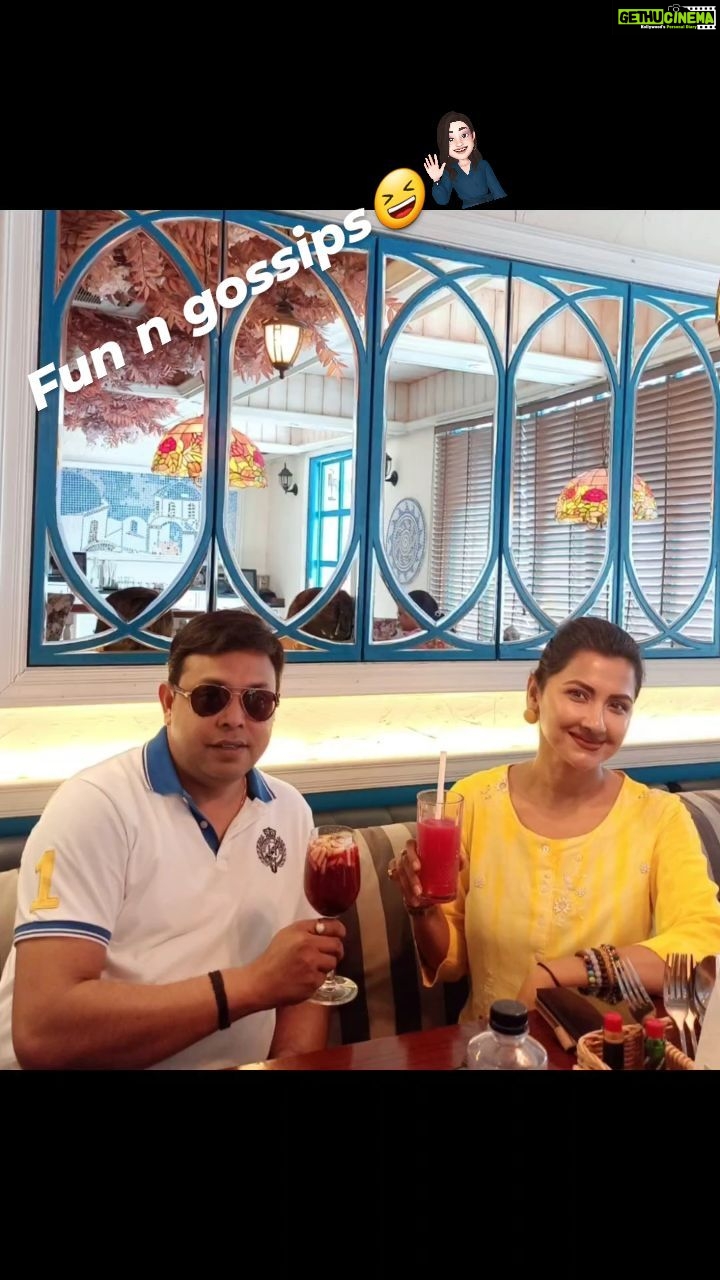 Rachna Banerjee Instagram - When @singlemalt2 ( Tilak Biswas) in town, how can I miss the adda fun n gossip... Till we meet again soon.....👋