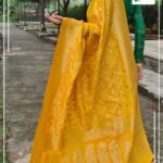 Rachna Banerjee Instagram - The adorable tanchoi benarasi sarees are gorgeous and traditional and made purely of silk. For every Puja or occasion, this is the best fit with the thread borders and the jacquard weaves 🟢History : The Tanchoi brothers from Gujarat introduced the art to the Indian weavers in Surat (Gujarat), and later the Varanasi weavers also started weaving these Sarees, in less expensive versions. 🙌🏻Care: Dry wash 📲𝐖𝐡𝐚𝐭𝐬𝐚𝐩𝐩 𝐨𝐧 𝟗𝟖𝟑𝟏𝟎𝟑𝟓𝟔𝟔𝟕 𝐭𝐨 𝐨𝐫𝐝𝐞𝐫 #RachnaBanerjee #Fashion #Saree #IndianAttire #EthnicWear #Traditional #Fashionista #Style #StayStylish #StayFashionable #StyleStatement #OrderNow #OnlineShopping #fashion #potd #ootd #ootdfashion #likeforlikes #facebookpost #instagram #tanchoi #silk #benarasi