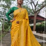 Rachna Banerjee Instagram - The adorable tanchoi benarasi sarees are gorgeous and traditional and made purely of silk. For every Puja or occasion, this is the best fit with the thread borders and the jacquard weaves 🟢History : The Tanchoi brothers from Gujarat introduced the art to the Indian weavers in Surat (Gujarat), and later the Varanasi weavers also started weaving these Sarees, in less expensive versions. 🙌🏻Care: Dry wash 📲𝐖𝐡𝐚𝐭𝐬𝐚𝐩𝐩 𝐨𝐧 𝟗𝟖𝟑𝟏𝟎𝟑𝟓𝟔𝟔𝟕 𝐭𝐨 𝐨𝐫𝐝𝐞𝐫 #RachnaBanerjee #Fashion #Saree #IndianAttire #EthnicWear #Traditional #Fashionista #Style #StayStylish #StayFashionable #StyleStatement #OrderNow #OnlineShopping #fashion #potd #ootd #ootdfashion #likeforlikes #facebookpost #instagram #tanchoi #silk #benarasi