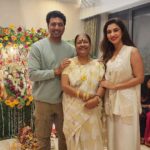 Rachna Banerjee Instagram - Ganapati Bappa Morya 🙏🙏 May bappa bless all of us with courage to embrace new beginnings.... #instagood#instadaily#instalike #instagram #instapostoftheday #RachnaBanerjee #ganapati #ganeshchaturthi #ganesha🙏 #blessings #goodvibes #goodtime #positvevibes #likesforlikesback #like #likesforlike #happymoments #puja #happymoments #memories