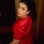 Rashmi Agdekar Instagram - I had to … HAD TO !!!!🎟️ 📸 by @smritimdutta Styling - @its_mariyamm Hair - @hairbyprem Make-up - @shreeyasalvi_ Outfit - @shop.aeae #reelitfeelit #instareels #barbie #fashion