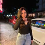 Rashmi Agdekar Instagram - Life lately is nothing but a series of throwback pictures 😂💁🏻‍♀️ Photos by dear @ahsaassy_ 💜 #bighairdontcare