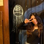 Rashmi Agdekar Instagram - Life lately is nothing but a series of throwback pictures 😂💁🏻‍♀️ Photos by dear @ahsaassy_ 💜 #bighairdontcare
